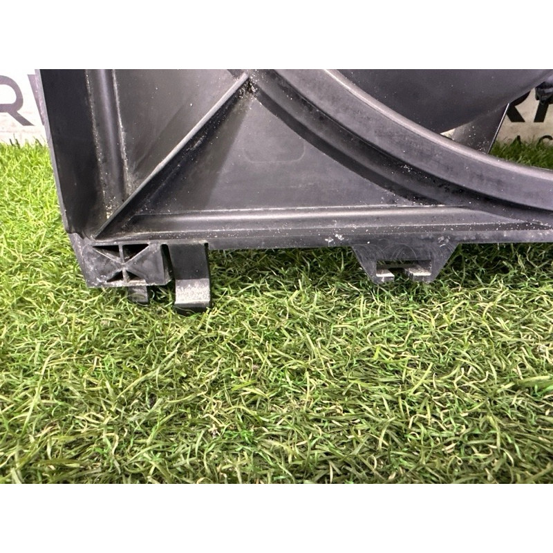 Вентилятор охлаждения радиатора (система охлаждения) LAND ROVER RANGE ROVER Sport L494 2016 3.0 Diesel LR084439