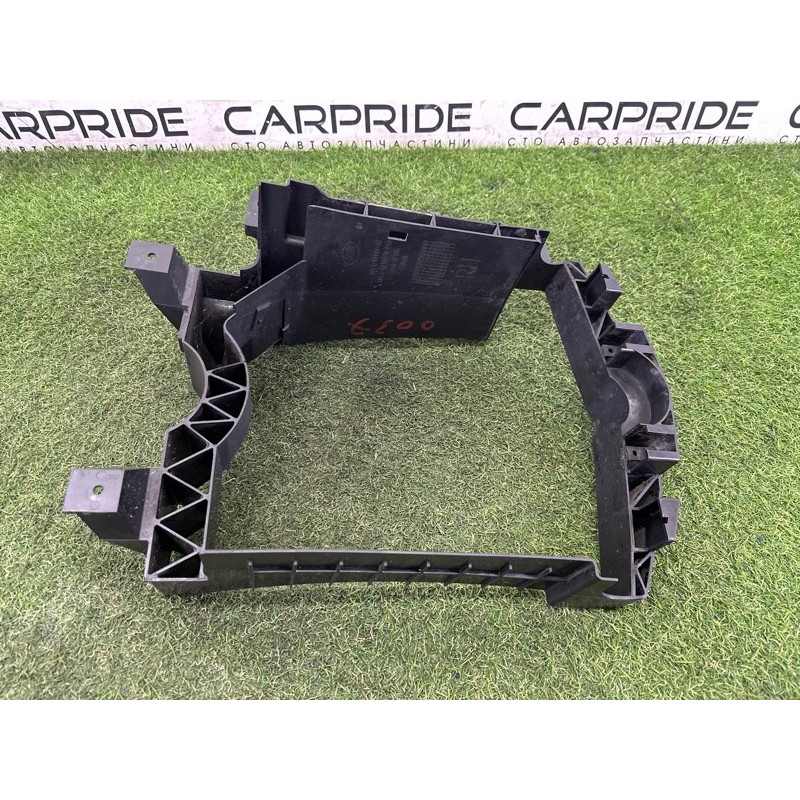 Диффузор радиатора (кузов и элементы) LAND ROVER Range Rover L405 2016 5.0 LR034556