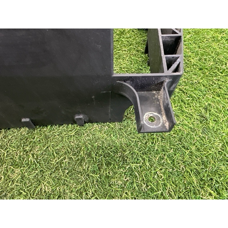 Диффузор радиатора (кузов и элементы) LAND ROVER Range Rover L405 2016 5.0 LR034556