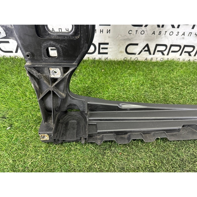 Телевизор (передняя часть кузова) (наружные элементы кузова) AUDI Q5 8R 2012 3.2 8R0805594B