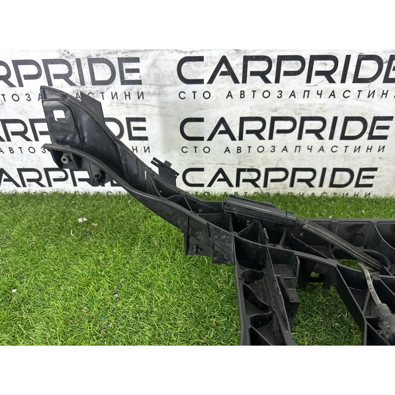 Телевизор (передняя часть кузова) (наружные элементы кузова) AUDI Q5 8R 2012 3.2 8R0805594B