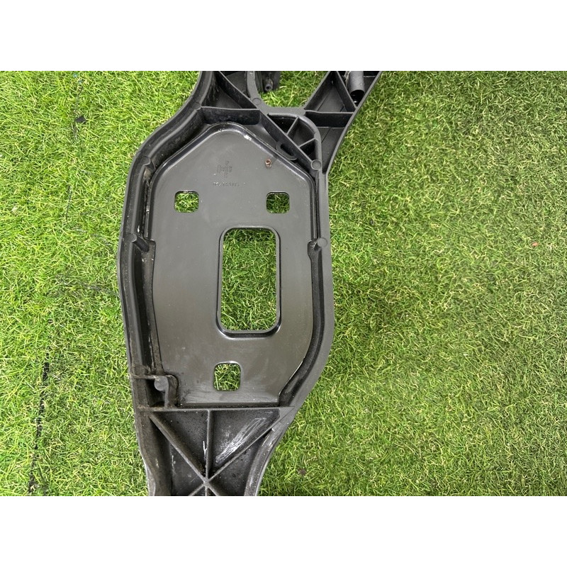 Телевизор (передняя часть кузова) (наружные элементы кузова) AUDI Q5 8R 2012 3.2 8R0805594B