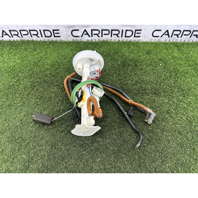 Датчик уровня топлива (электрика / датчики) BMW X5 F15 2015 4.4 16117212587