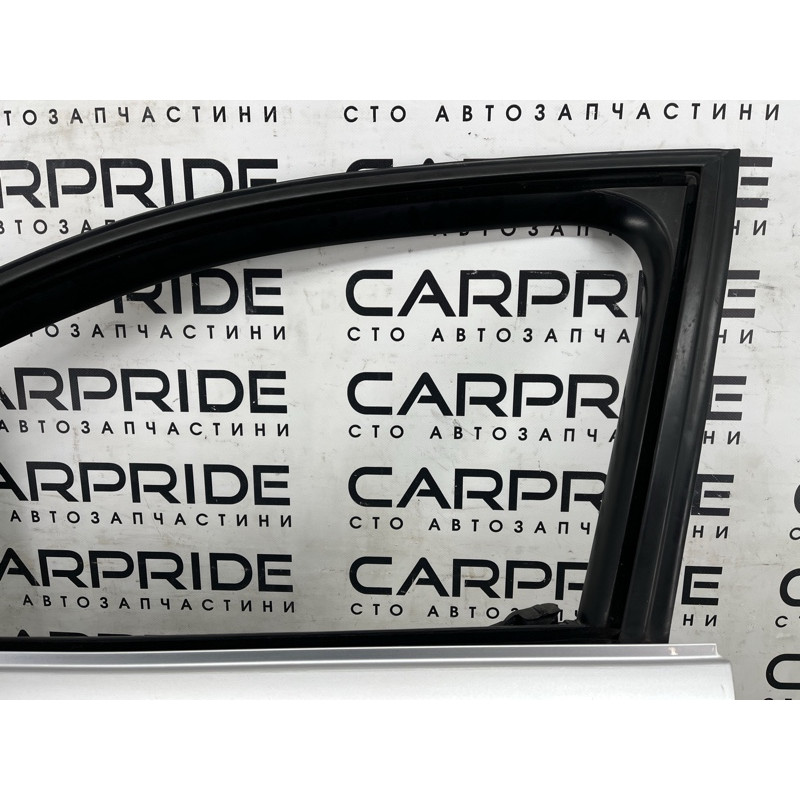 Дверь голая (наружные элементы кузова) AUDI A4 B6 2.4BDV 8E0831051