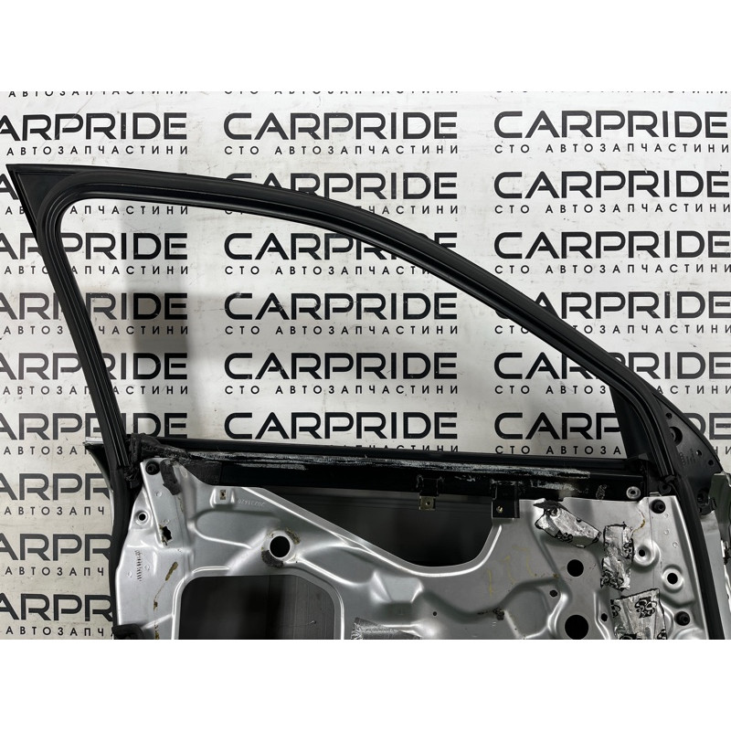 Дверь голая (наружные элементы кузова) AUDI A4 B6 2.4BDV 8E0831051