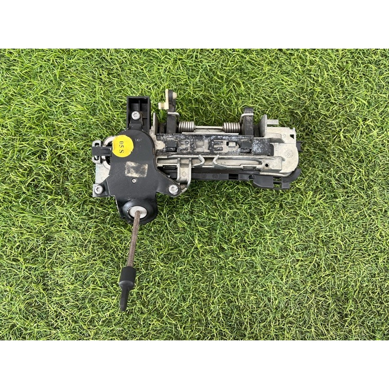 Ручка двери внешняя (кузов и элементы) AUDI A4 B6 2.4BDV 8E1837207