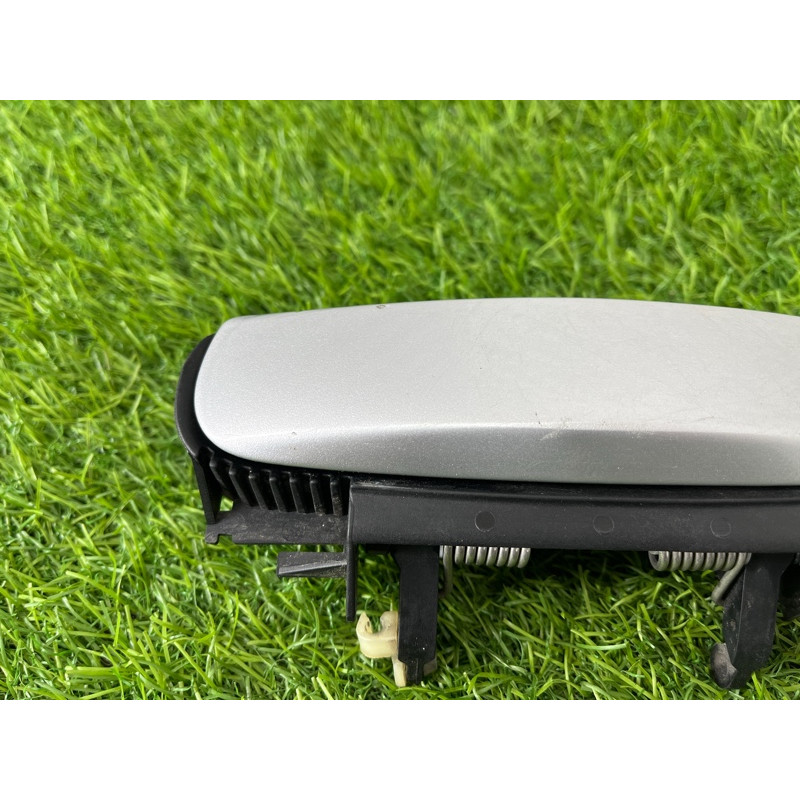 Ручка двери внешняя (кузов и элементы) AUDI A4 B6 2.4BDV 8E0839207