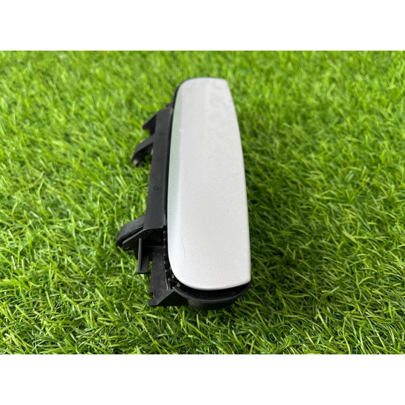 Ручка двери внешняя (кузов и элементы) AUDI A4 B6 2.4BDV 8E0839207