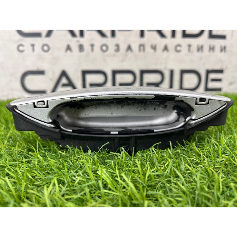 Ручка двери внешняя (кузов и элементы) AUDI A4 B6 2.4BDV 8E0839207