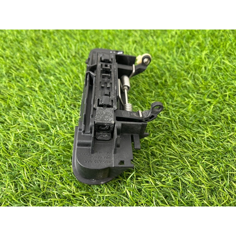 Ручка двери внешняя (кузов и элементы) AUDI A4 B6 2.4BDV 8E0839207