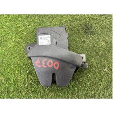 Замок багажника