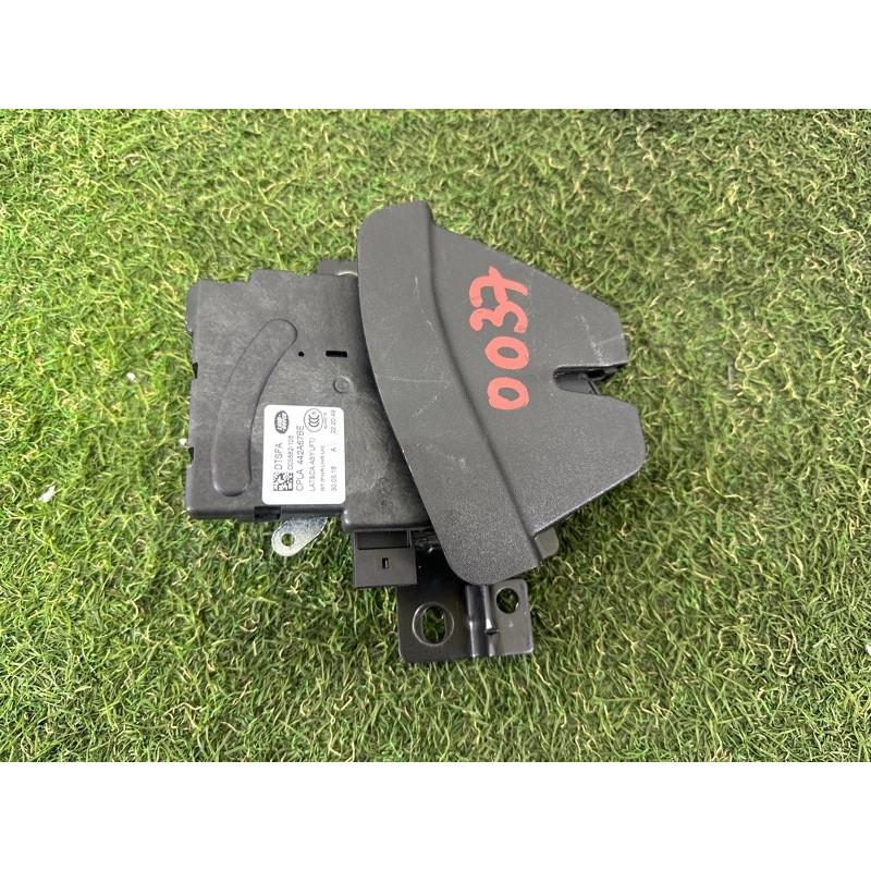 Замок багажника (кузов и элементы) LAND ROVER Range Rover L405 2016 5.0 LR072586