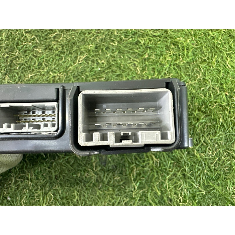 Блок бесключевого доступа (электрика / блоки управления) LAND ROVER Range Rover L405 2016 5.0 LR080744