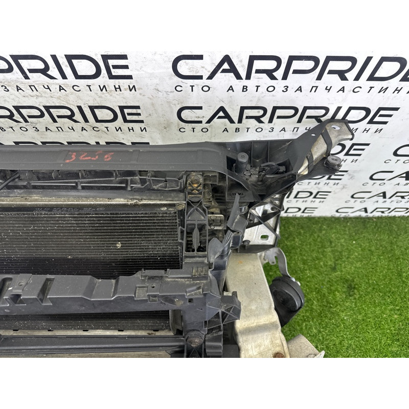 Телевизор (передняя часть кузова) (наружные элементы кузова) AUDI A4 B9 2017 2.0 TFSI 8W0805594