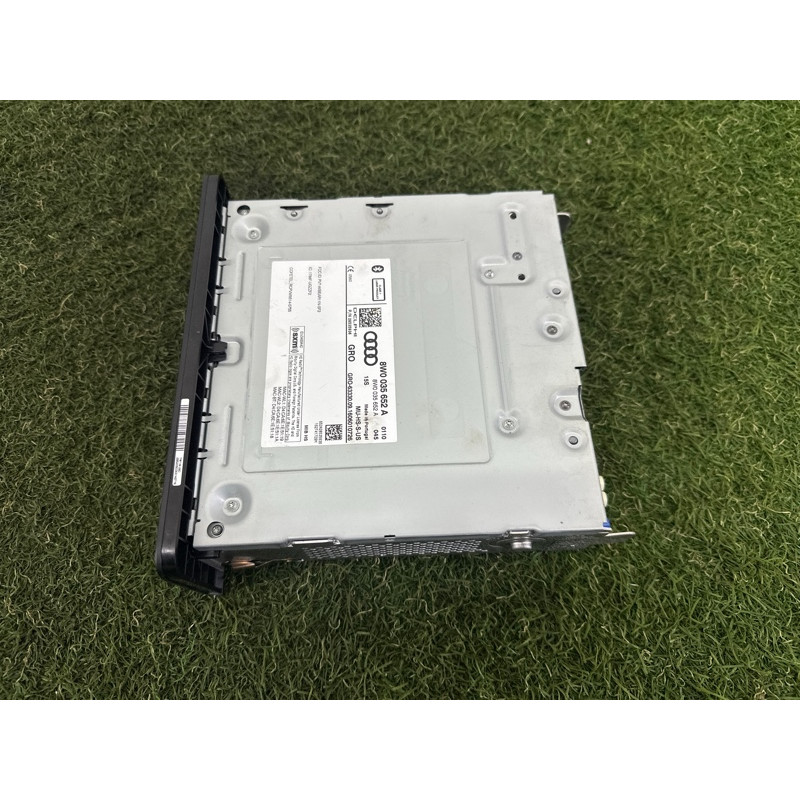 Блок управления мультимедиа (электрика / блоки управления) AUDI A4 B9 2017 2.0 TFSI 8W0035654A