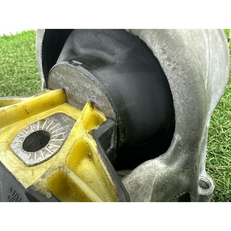 Подушка двигателя (двигатель и элементы) AUDI A4 B9 2017 2.0 TFSI 8W0199371BH