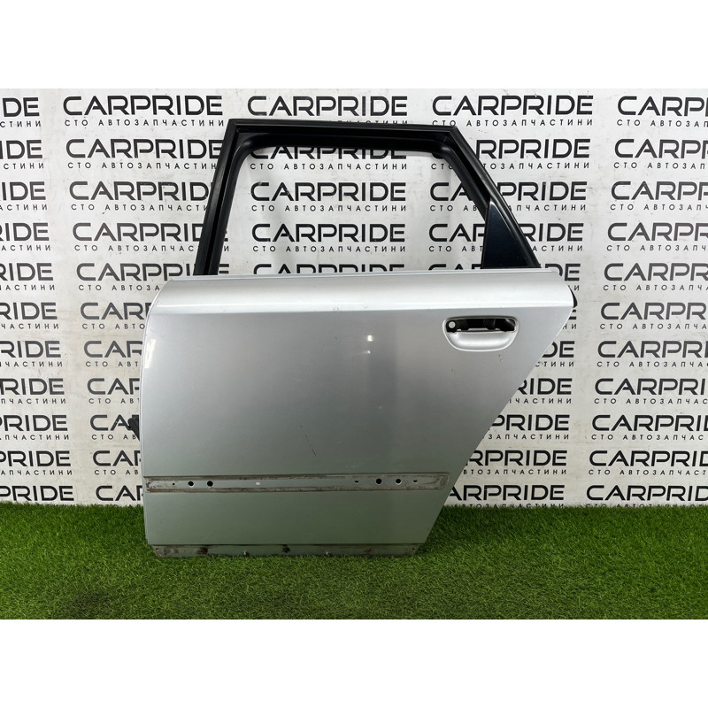 Дверь голая (наружные элементы кузова) AUDI A4 B6 2.4BDV 8E0833051