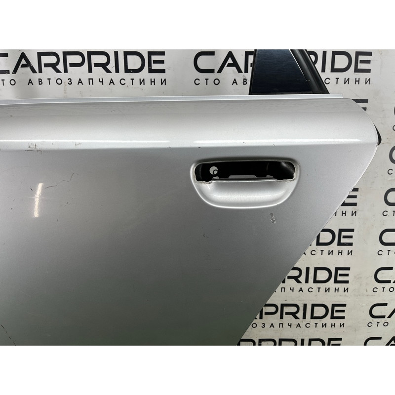 Дверь голая (наружные элементы кузова) AUDI A4 B6 2.4BDV 8E0833051