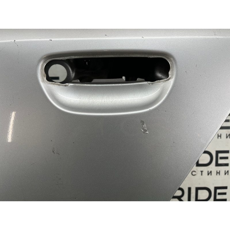 Дверь голая (наружные элементы кузова) AUDI A4 B6 2.4BDV 8E0833051