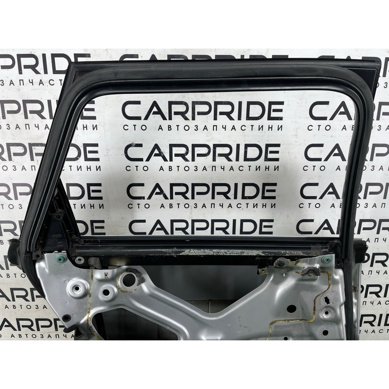 Дверь голая (наружные элементы кузова) AUDI A4 B6 2.4BDV 8E0833051
