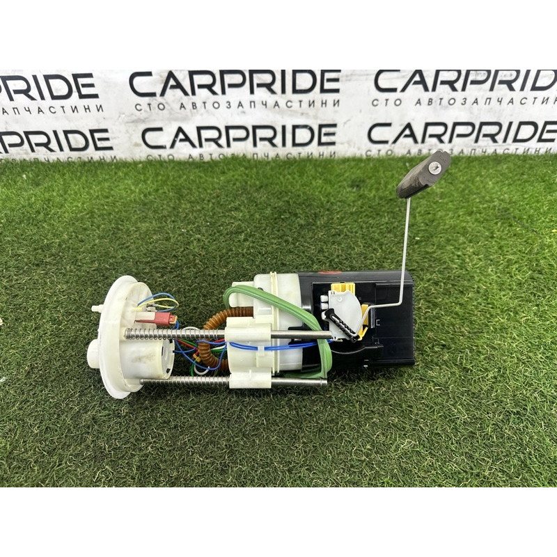 Топливный насос (топливная система) BMW X5 F15 2015 4.4 16117212585