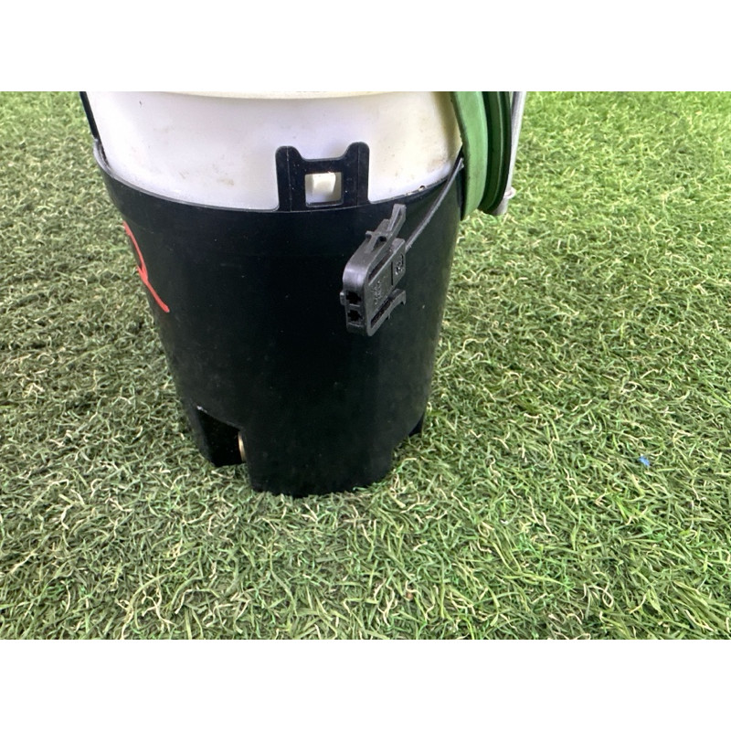 Топливный насос (топливная система) BMW X5 F15 2015 4.4 16117212585