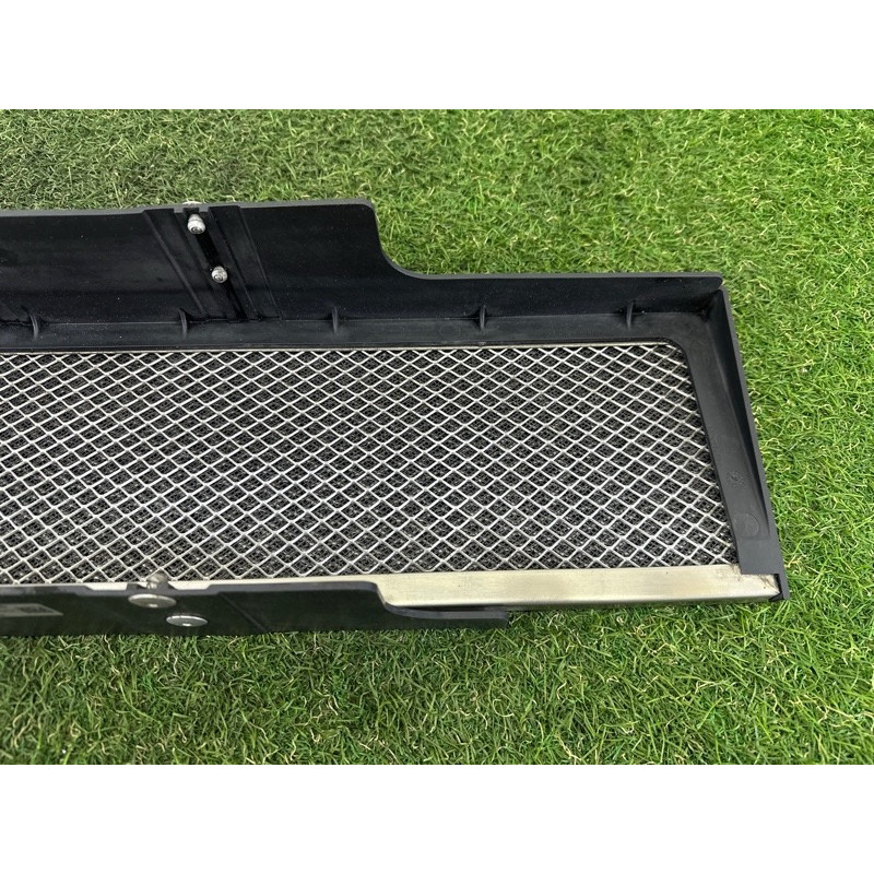 Решетка радиатора (наружные элементы кузова) LAND ROVER Range Rover Evoque L538 2016 2.0 LR072623