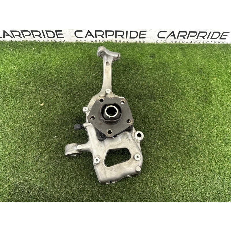 Поворотный кулак (подвеска) AUDI A4 B9 2017 2.0 TFSI 8W0407253F