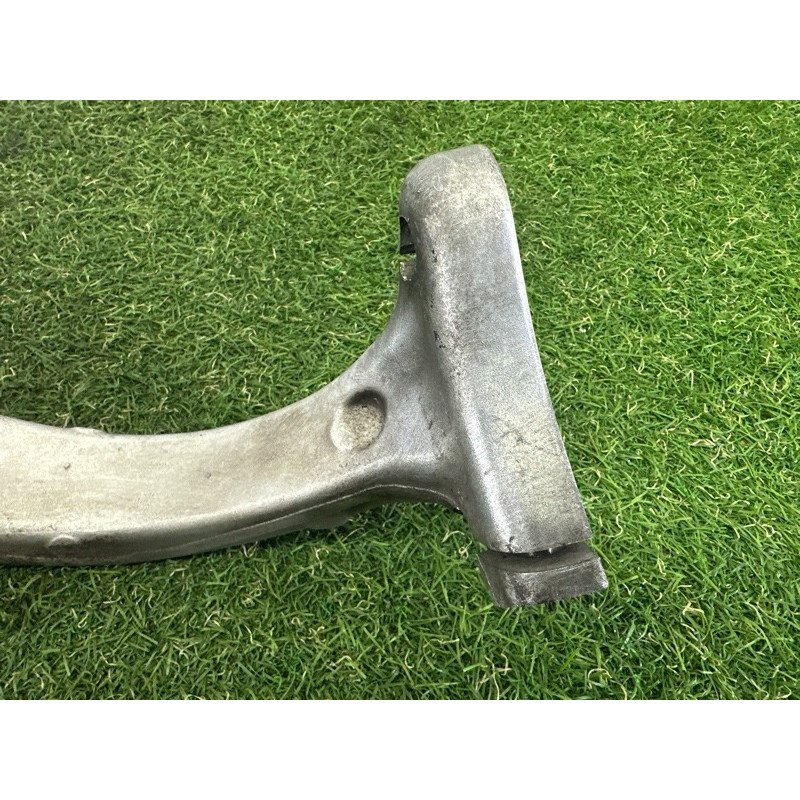 Поворотный кулак (подвеска) AUDI A4 B9 2017 2.0 TFSI 8W0407253F