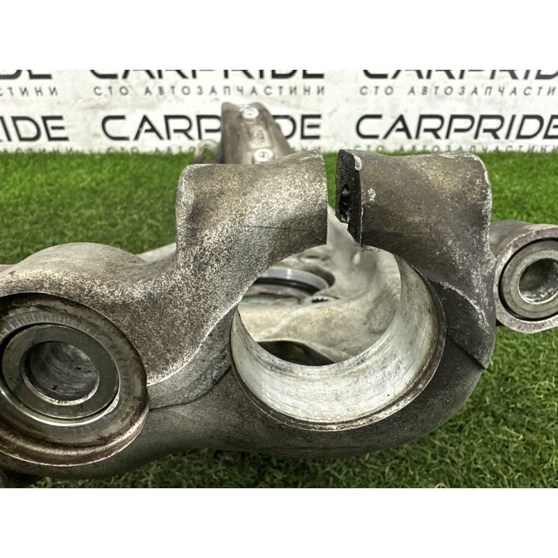 Поворотный кулак (подвеска) AUDI A4 B9 2017 2.0 TFSI 8W0407253F