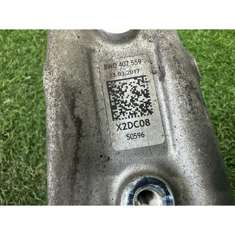 Поворотный кулак (подвеска) AUDI A4 B9 2017 2.0 TFSI 8W0407253F