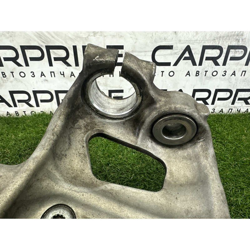 Поворотный кулак (подвеска) AUDI A4 B9 2017 2.0 TFSI 8W0407253F