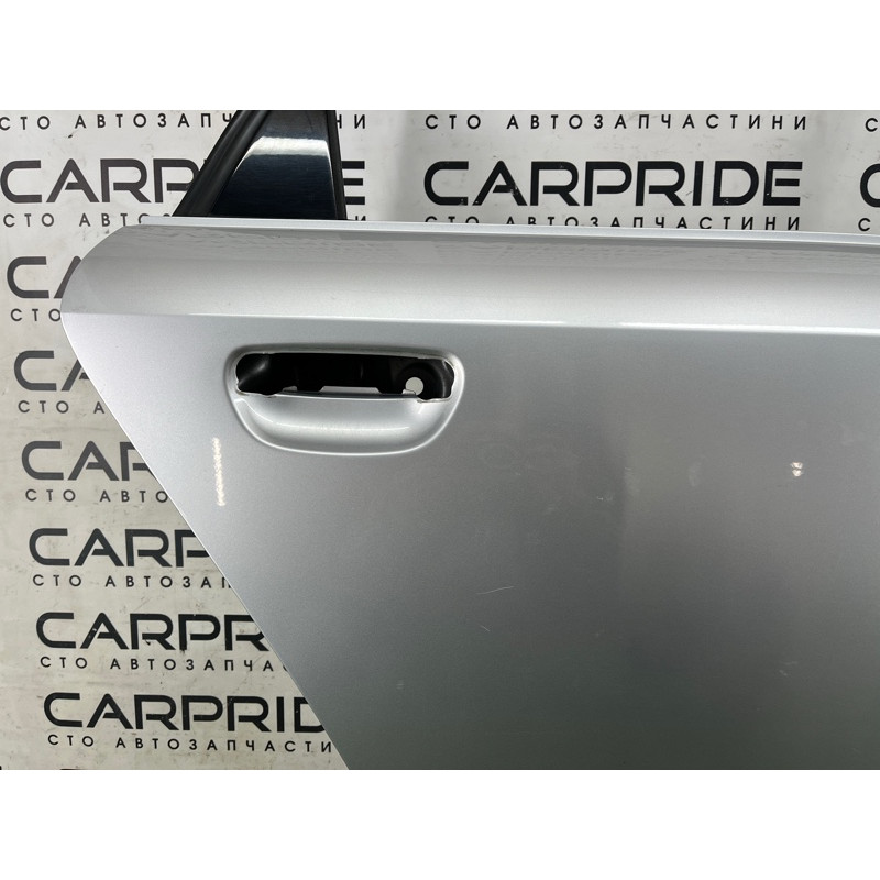 Дверь голая (наружные элементы кузова) AUDI A4 B6 2.4BDV 8E0833052