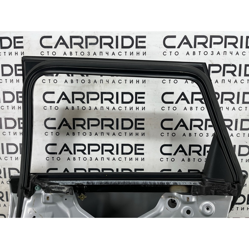 Дверь голая (наружные элементы кузова) AUDI A4 B6 2.4BDV 8E0833052