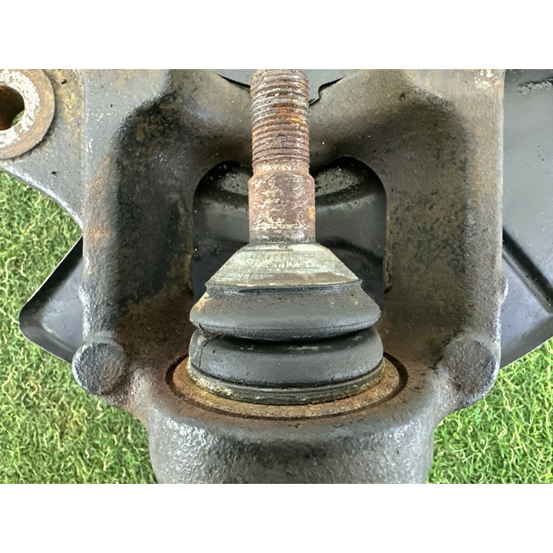 Поворотный кулак (подвеска) Jeep Grand Cherokee WK2 2014 3.0 Diesel 68022629AD