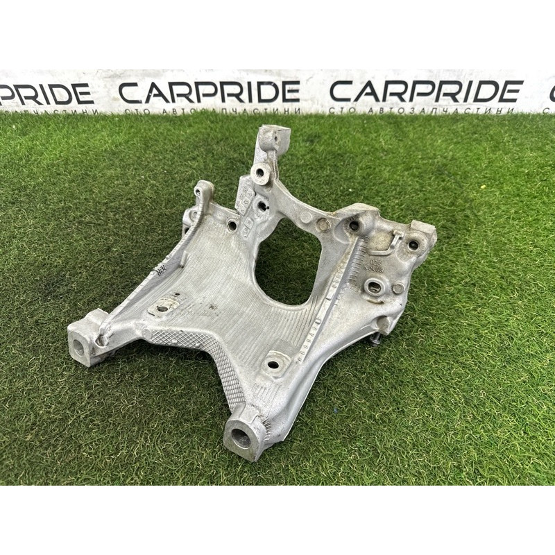 Кронштейн подрамника (подвеска) AUDI A4 B9 2017 2.0 TFSI 8W0399295E