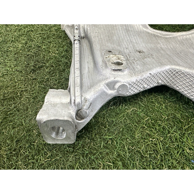 Кронштейн подрамника (подвеска) AUDI A4 B9 2017 2.0 TFSI 8W0399295E