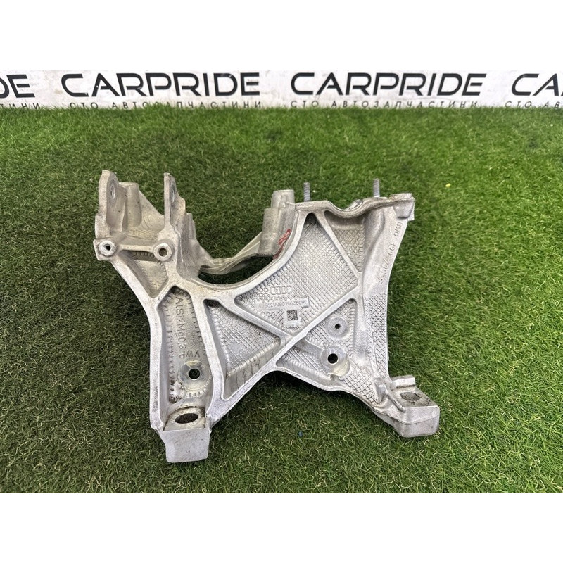 Кронштейн подрамника (подвеска) AUDI A4 B9 2017 2.0 TFSI 8W0399295E