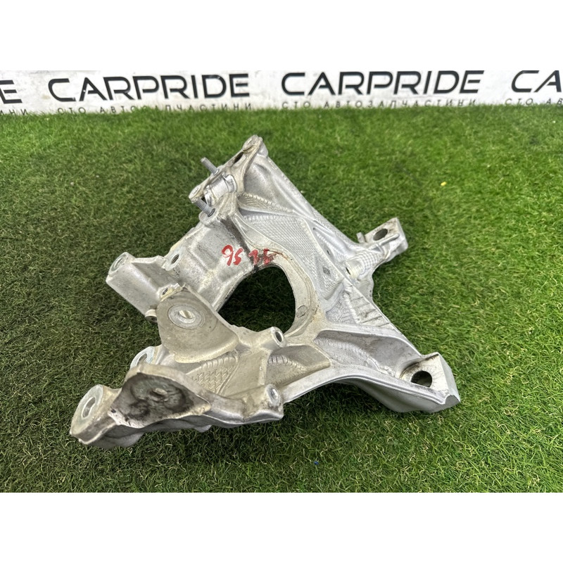 Кронштейн подрамника (подвеска) AUDI A4 B9 2017 2.0 TFSI 8W0399295E