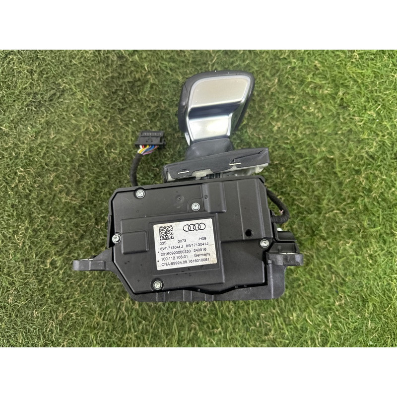 Селектор АКПП (трансмиссия) AUDI A4 B9 2017 2.0 TFSI 8W1713041J