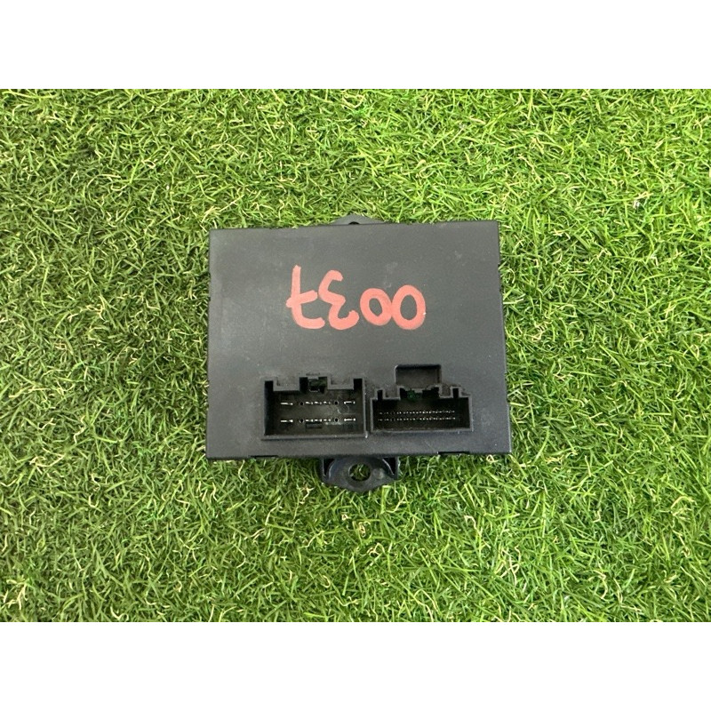 Блок управления крышки багажника (электрика / блоки управления) LAND ROVER Range Rover L405 2016 5.0 LR074625