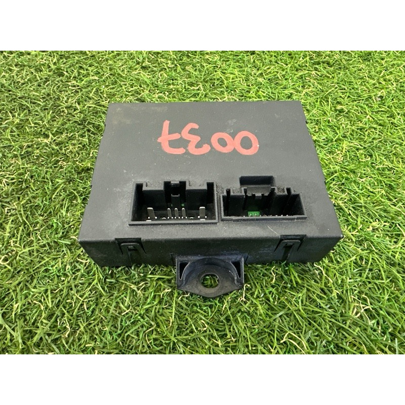 Блок управления крышки багажника (электрика / блоки управления) LAND ROVER Range Rover L405 2016 5.0 LR074625