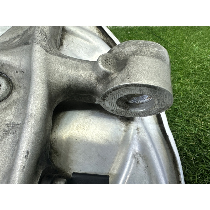 Поворотный кулак (подвеска) AUDI A4 B9 2017 2.0 TFSI 8W0407254F