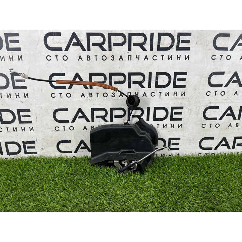 Замок двери (кузов и элементы) AUDI A4 B6 2.4BDV 8E0839015C