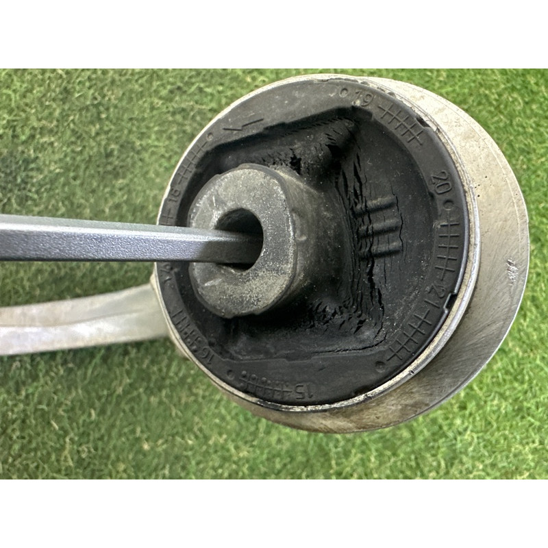 Рычаг подвески (подвеска) AUDI A4 B9 2017 2.0 TFSI 8W0407693B