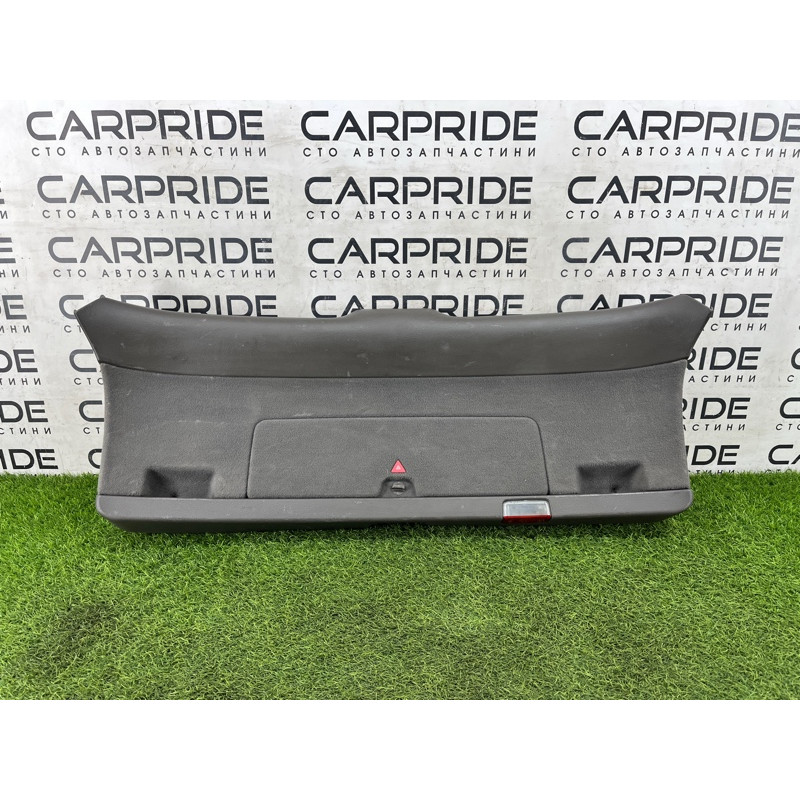 Обшивка крышки багажника (салон) AUDI A4 B6 2.4BDV 8E9867979CMRG