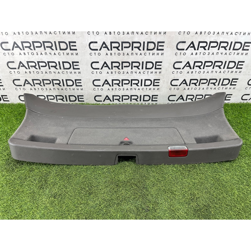 Обшивка крышки багажника (салон) AUDI A4 B6 2.4BDV 8E9867979CMRG