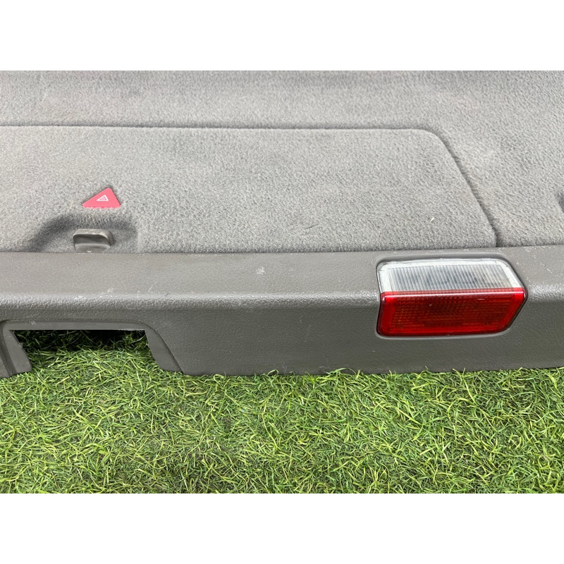 Обшивка крышки багажника (салон) AUDI A4 B6 2.4BDV 8E9867979CMRG