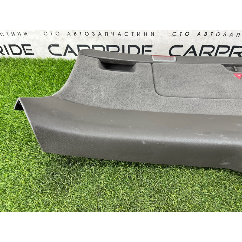 Обшивка крышки багажника (салон) AUDI A4 B6 2.4BDV 8E9867979CMRG