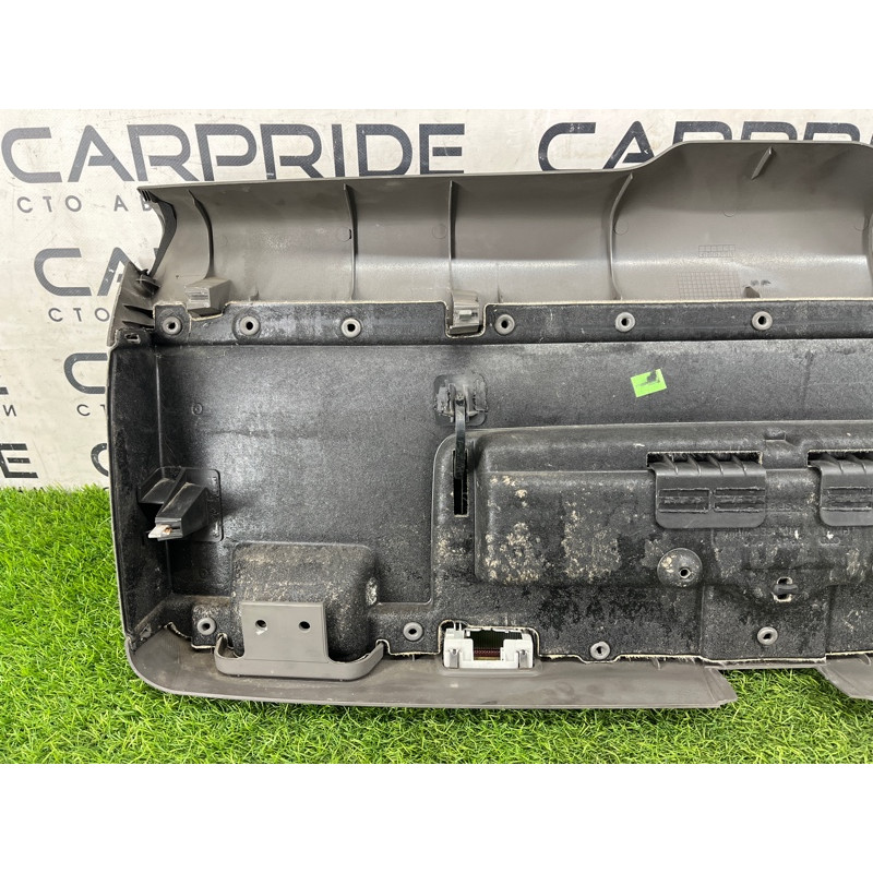 Обшивка крышки багажника (салон) AUDI A4 B6 2.4BDV 8E9867979CMRG